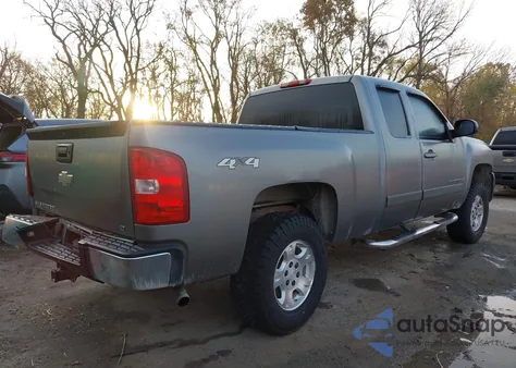 2008 Chevrolet Silverado 1500 Lt1 z USA, uszkodzony, nr VIN 2GCEK19J581276594